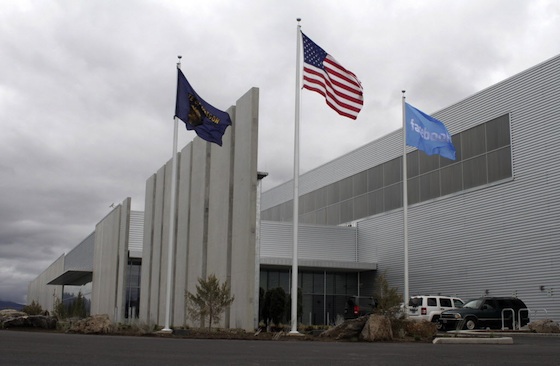 facebook oregon data center