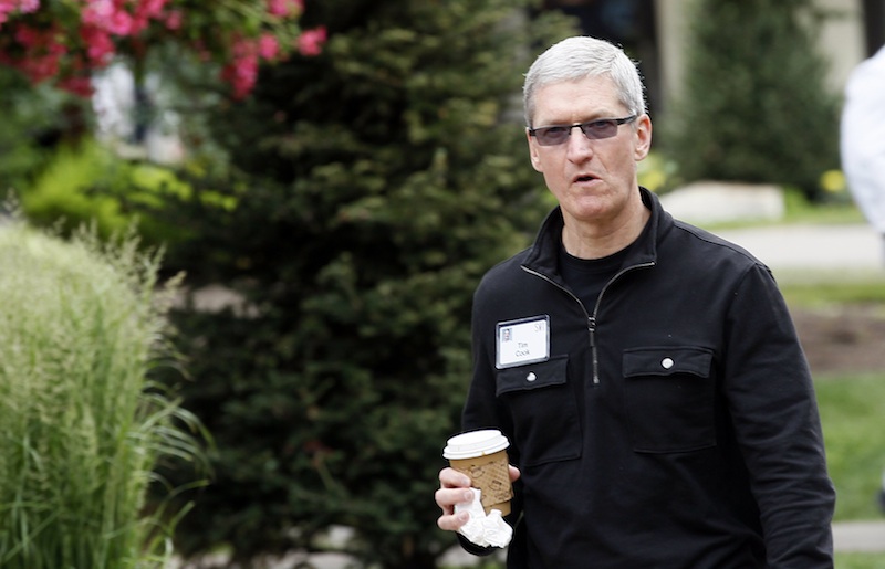 tim_cook_sun_valley