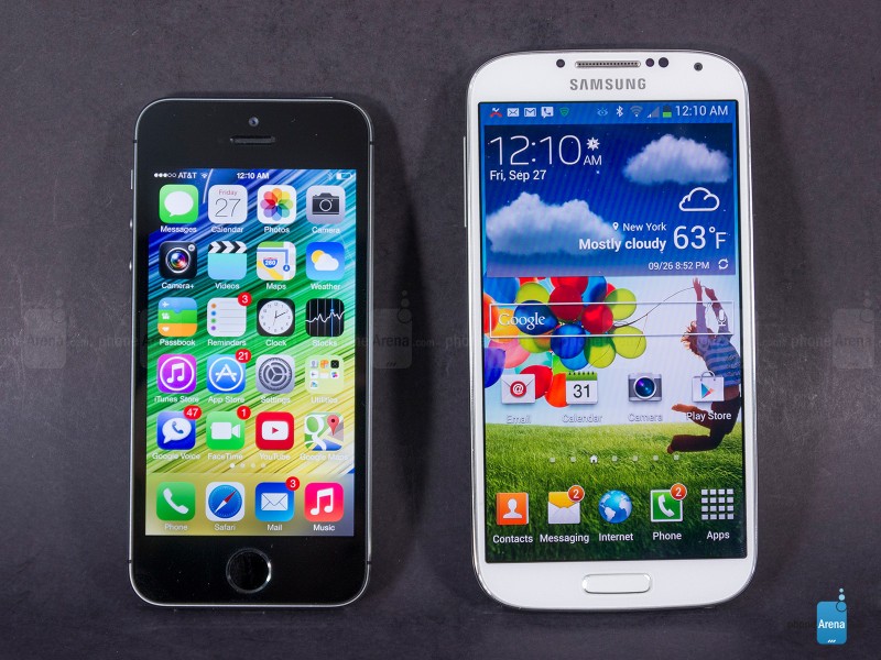 iphone5s_vs_galaxys4