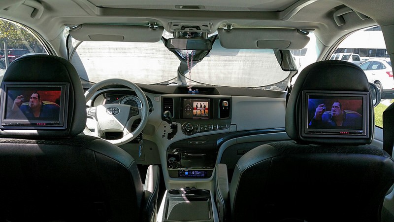 Toyota Apple Entertainment System