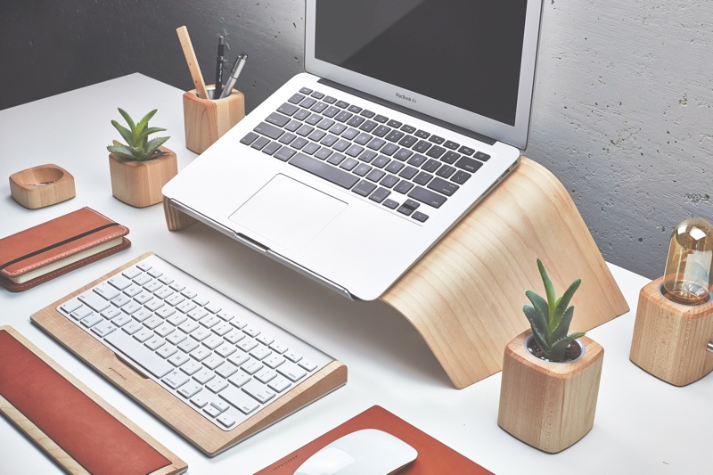 Grovemade Debuts New Maple and Walnut Wood Laptop Stands - MacRumors