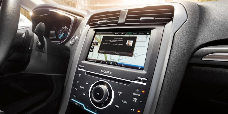 ford_siri_eyes_free