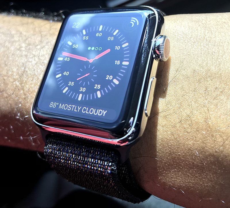 apple watch series 3 up close