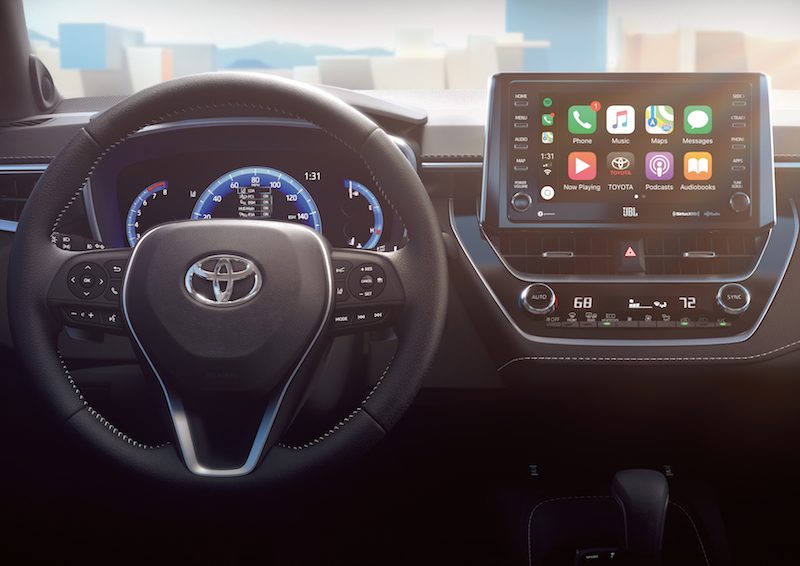 2019 toyota corolla hatchback carplay