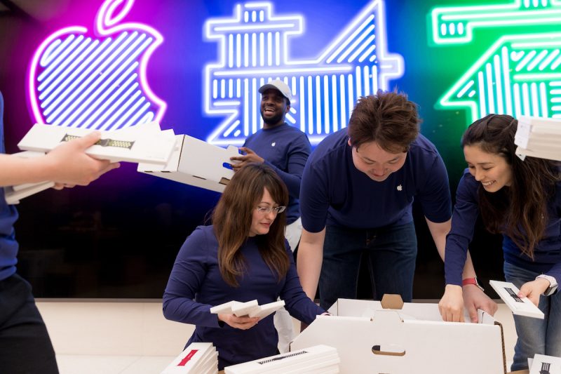 Apple Store Tokyo Shinjuku 04042018 1