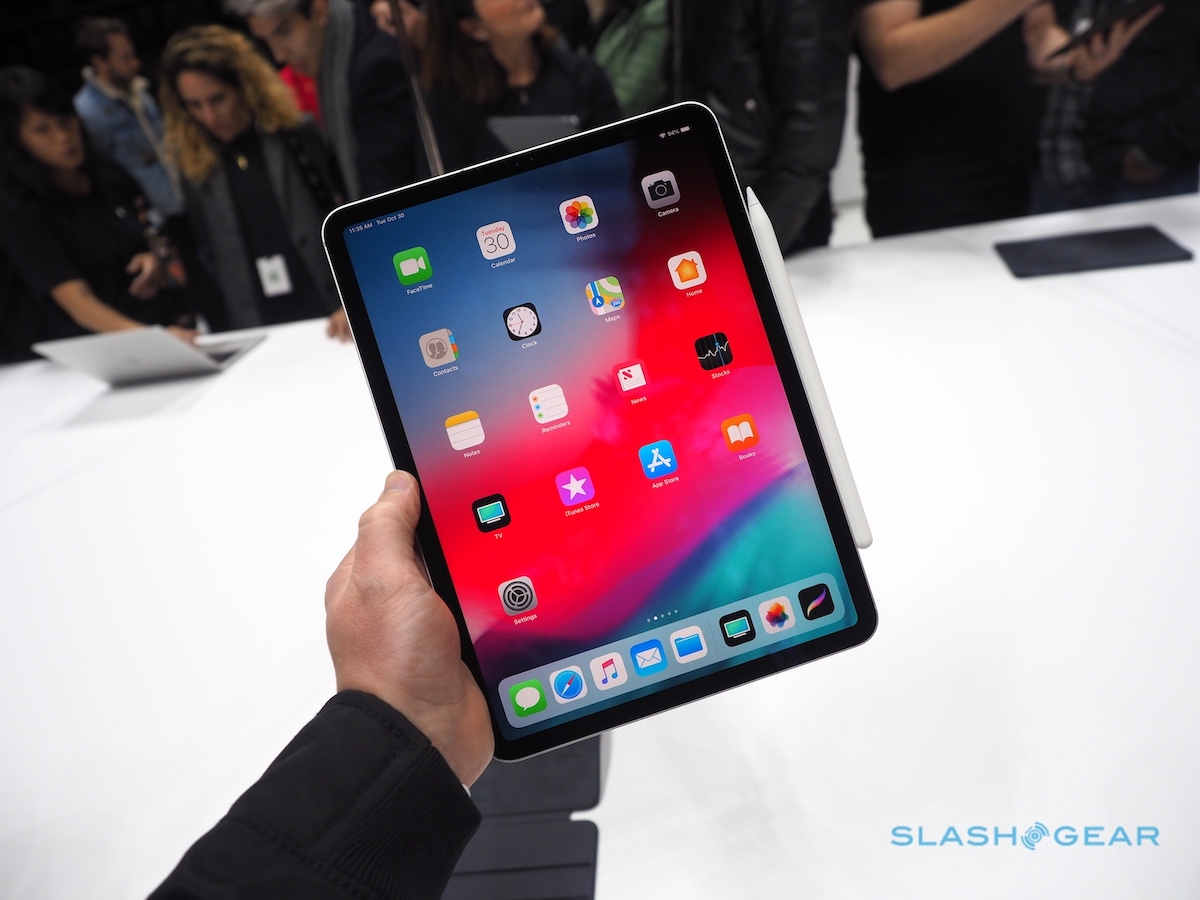 ipad pro in hand slashgear