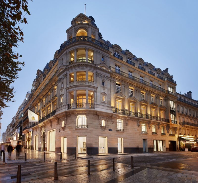 Apple Champs Elysees opens 11152018