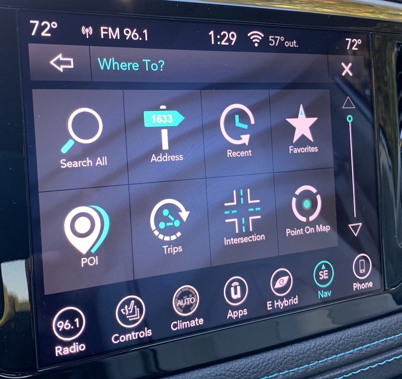 Review: 2018 Chrysler Pacifica Hybrid Shows Off Solid CarPlay ...