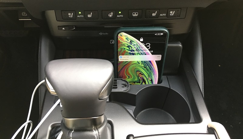 lexus es phone slot