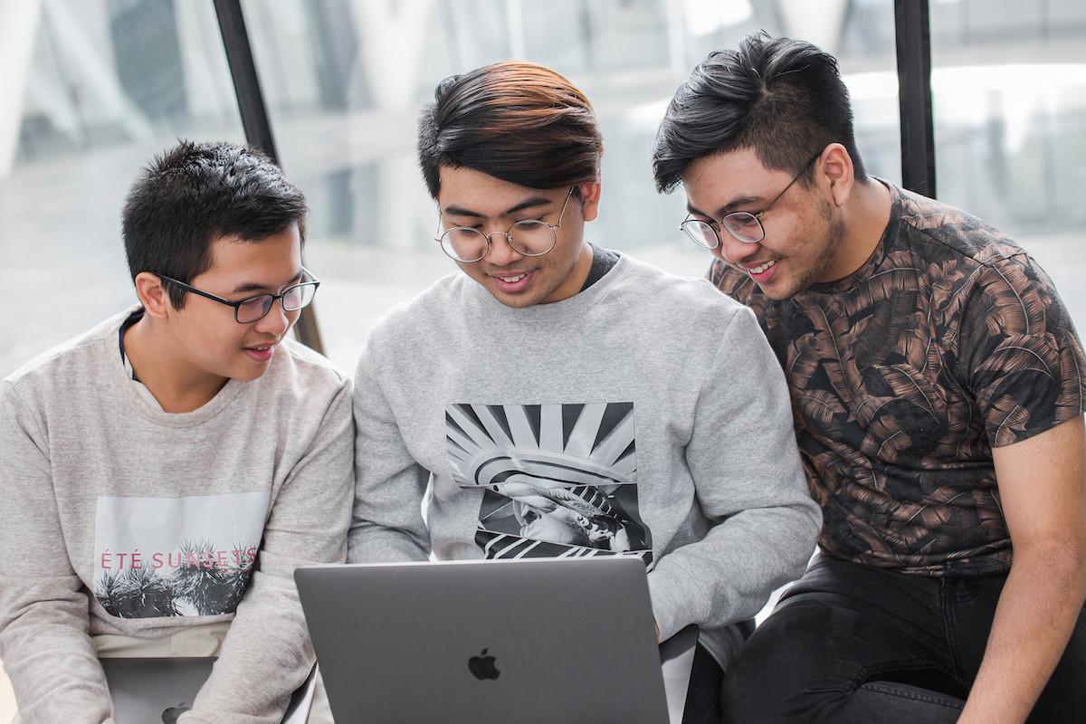 apple swift in singapore