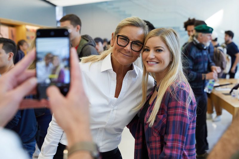 ahrendts ijustine