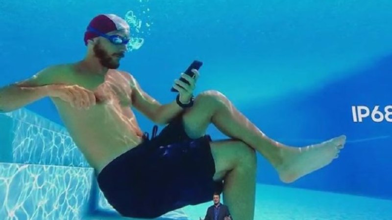 samsung galaxy underwater ad