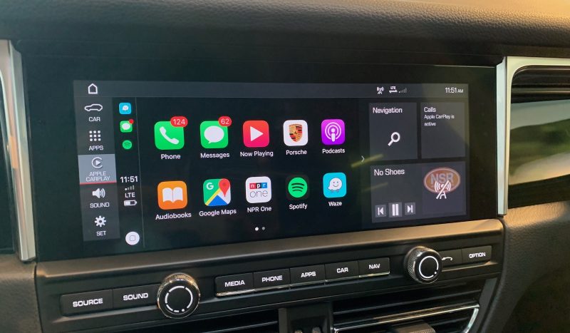 porsche macan carplay home