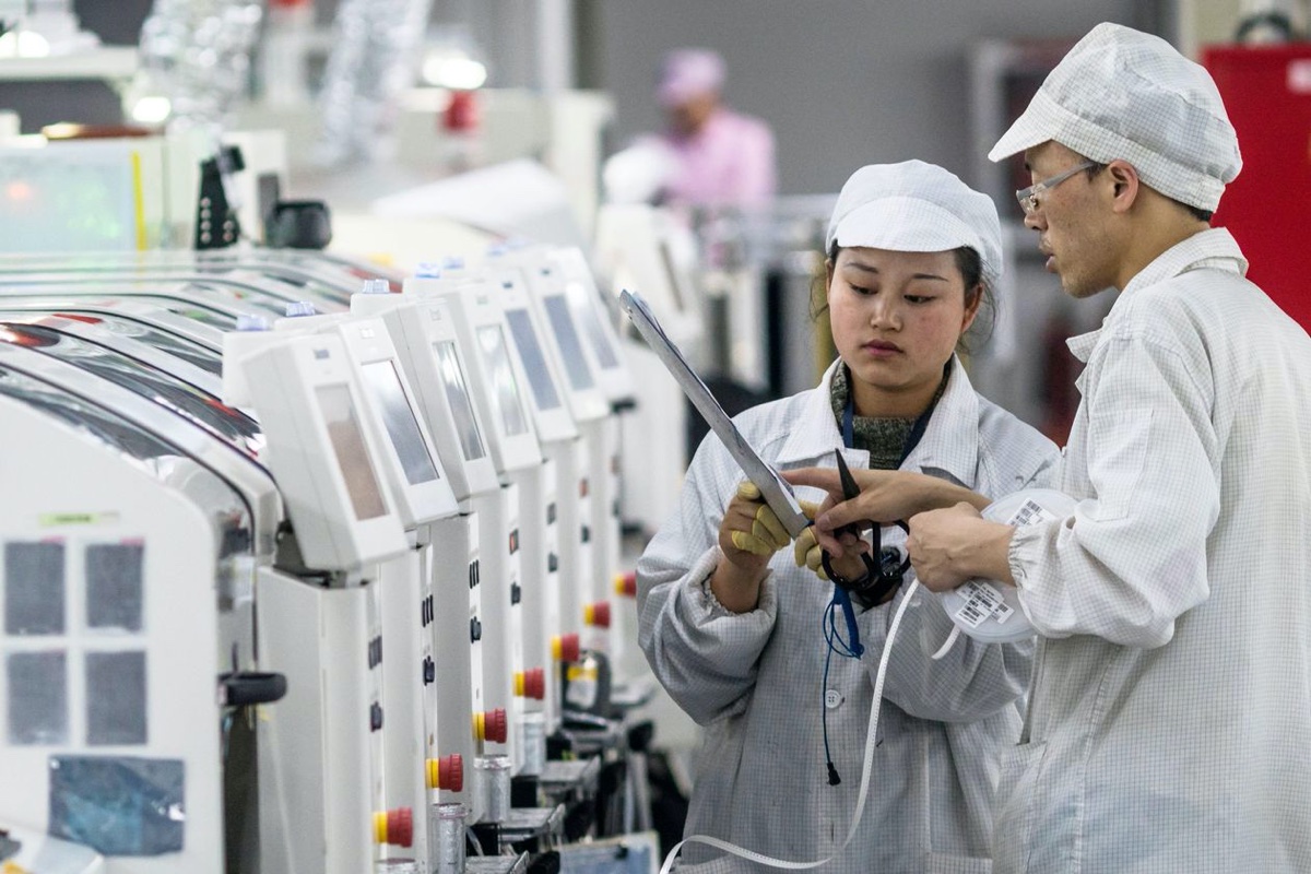 photo of Apple Supplier Foxconn Reports Better-Than-Expected Second Quarter Profit image