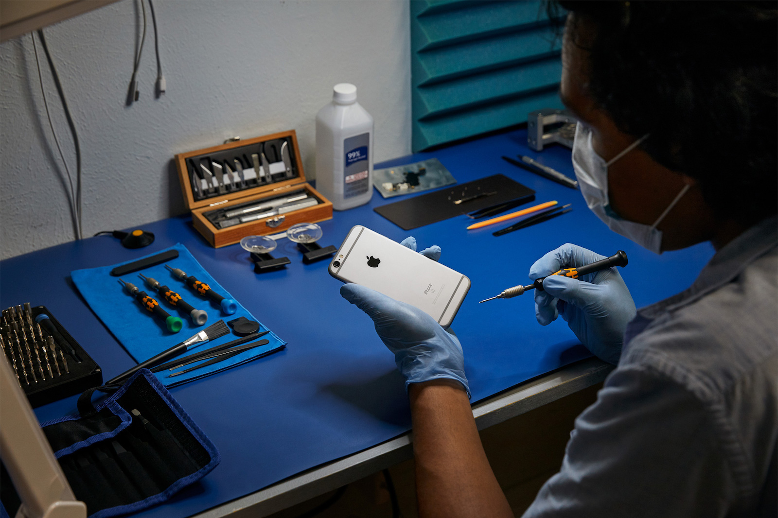 photo of Apple's Independent iPhone Repair Program Adds More U.S. Locations and Expands to Canada and Europe image