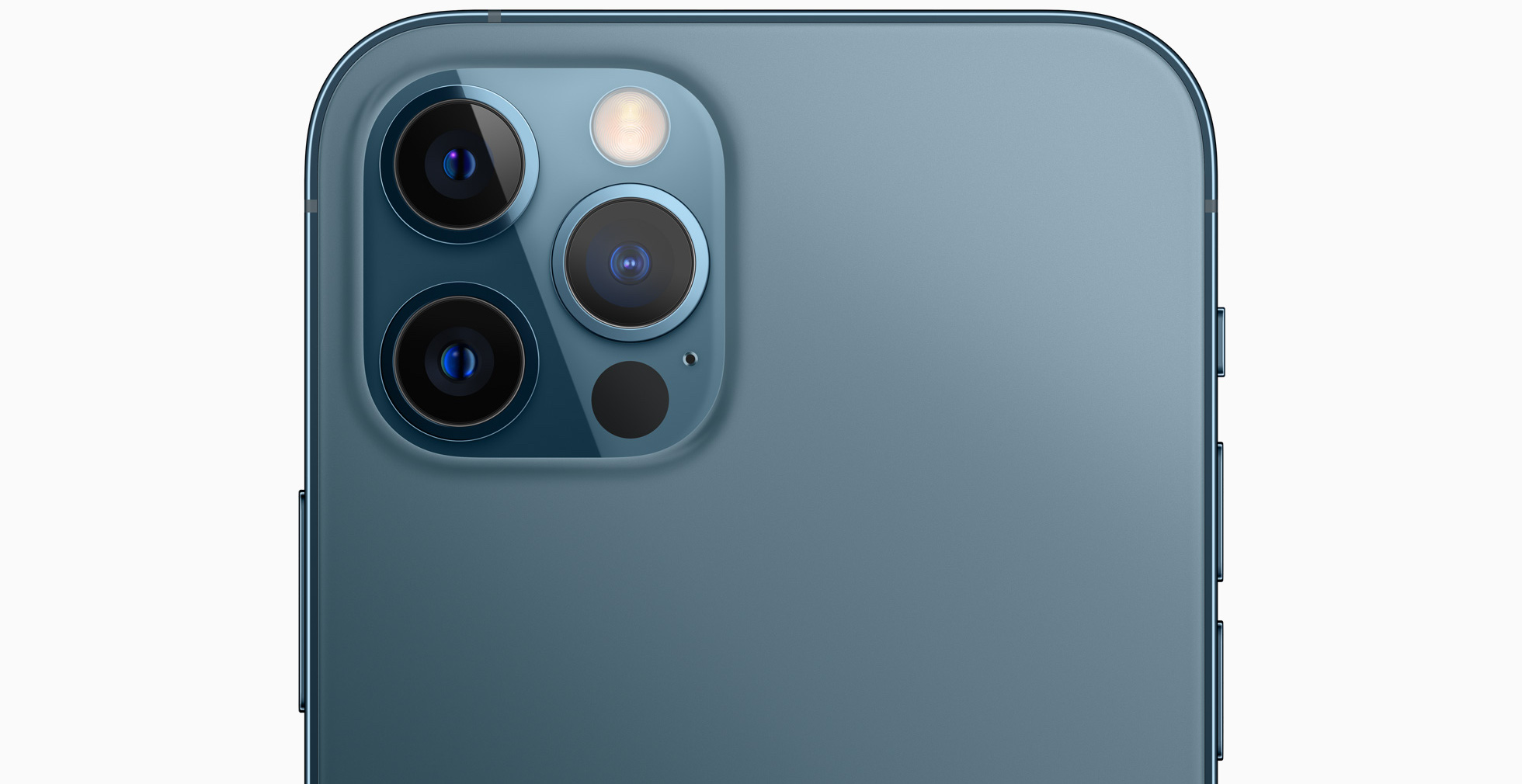 iPhone 12 pro tripled camera