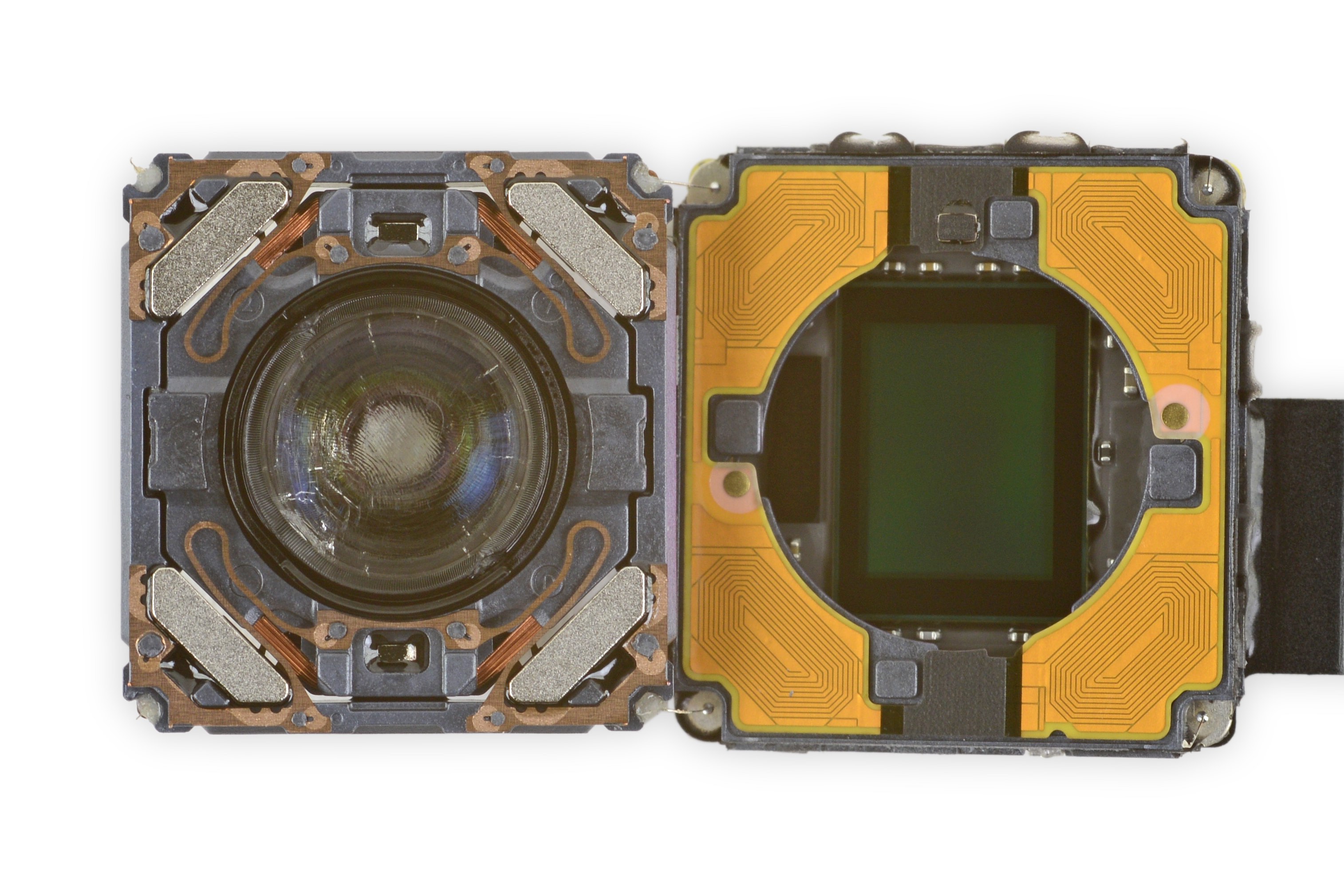 photo of iPhone 12 Camera Repairs Require Apple's Proprietary System Configuration Tool image