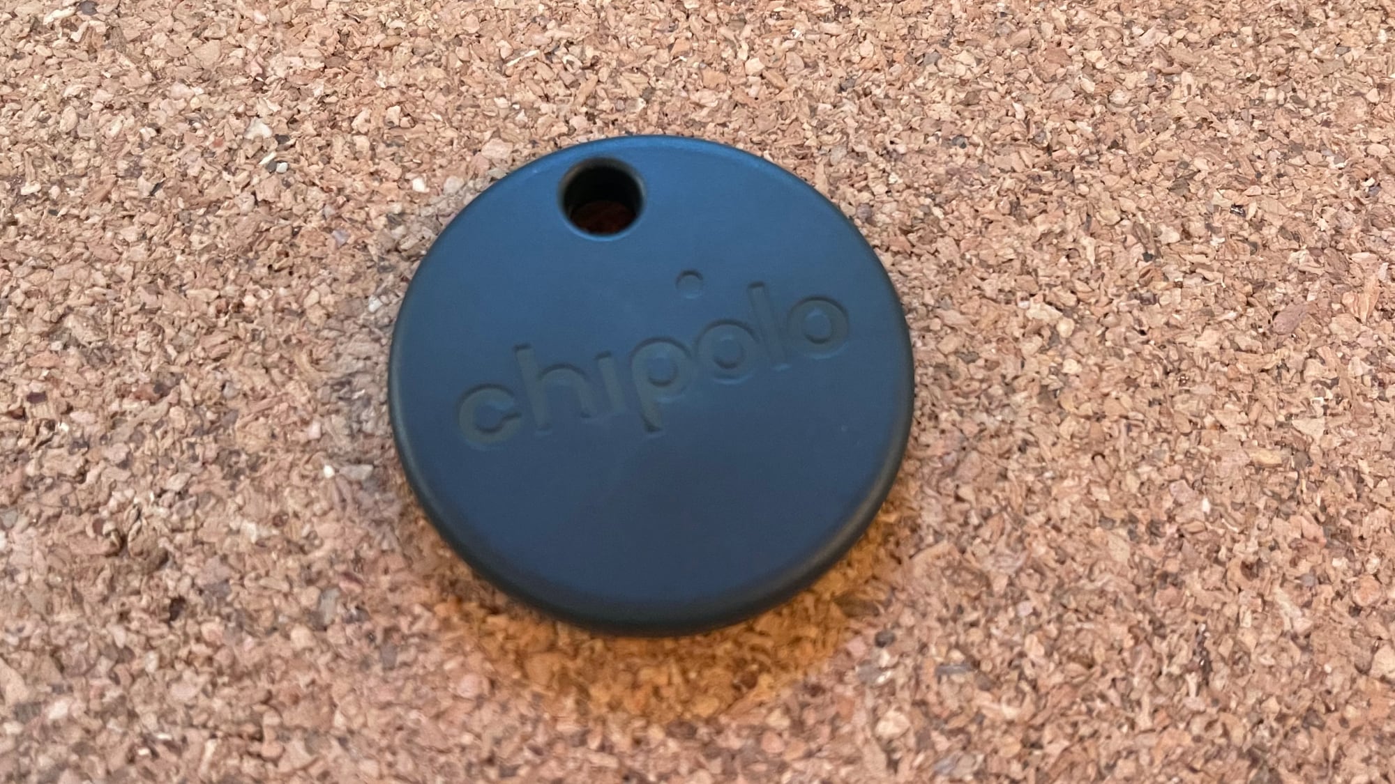 Chipolo ONE Spot! The Alternative to Apple AirTag! Review