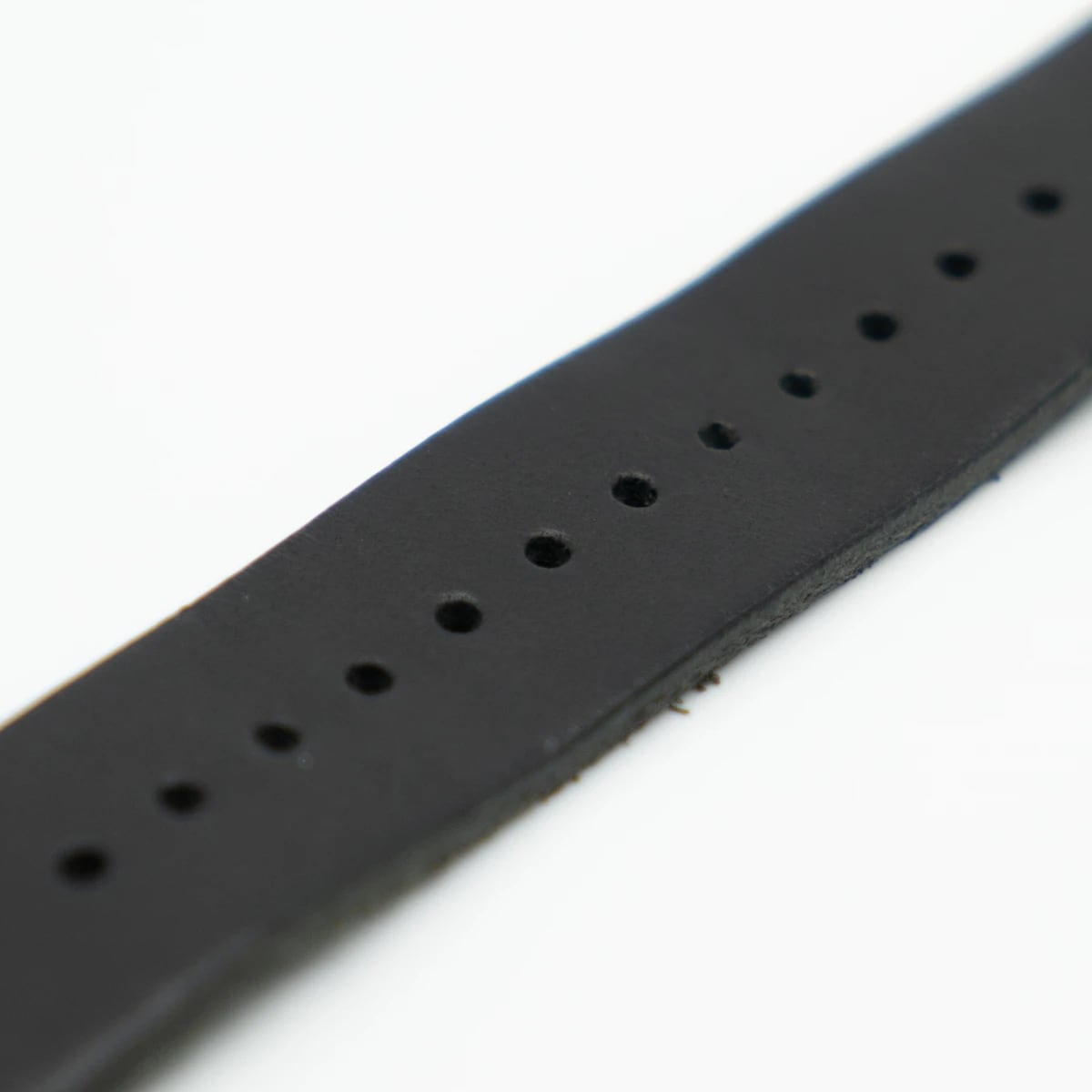 southern straps close up black