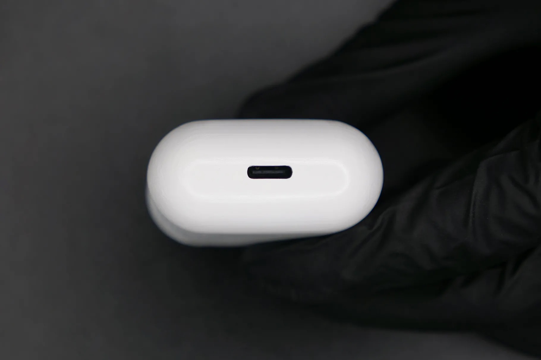 Kuo: AirPods Pro 2 May Have Lightning Charging Case, USB-C Coming 