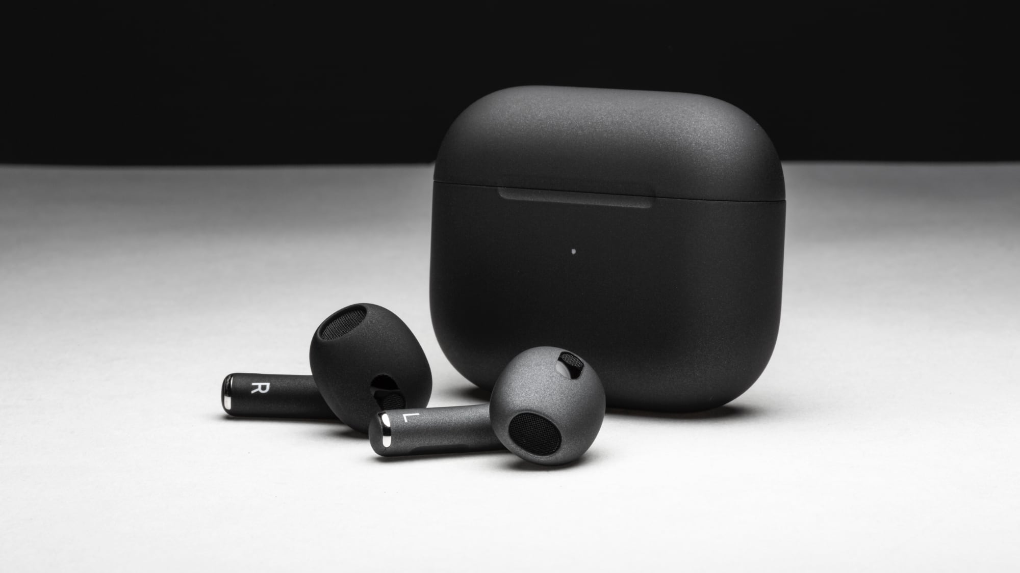 Giveaway: Win Customized AirPods in Color From ColorWare | MacRumors