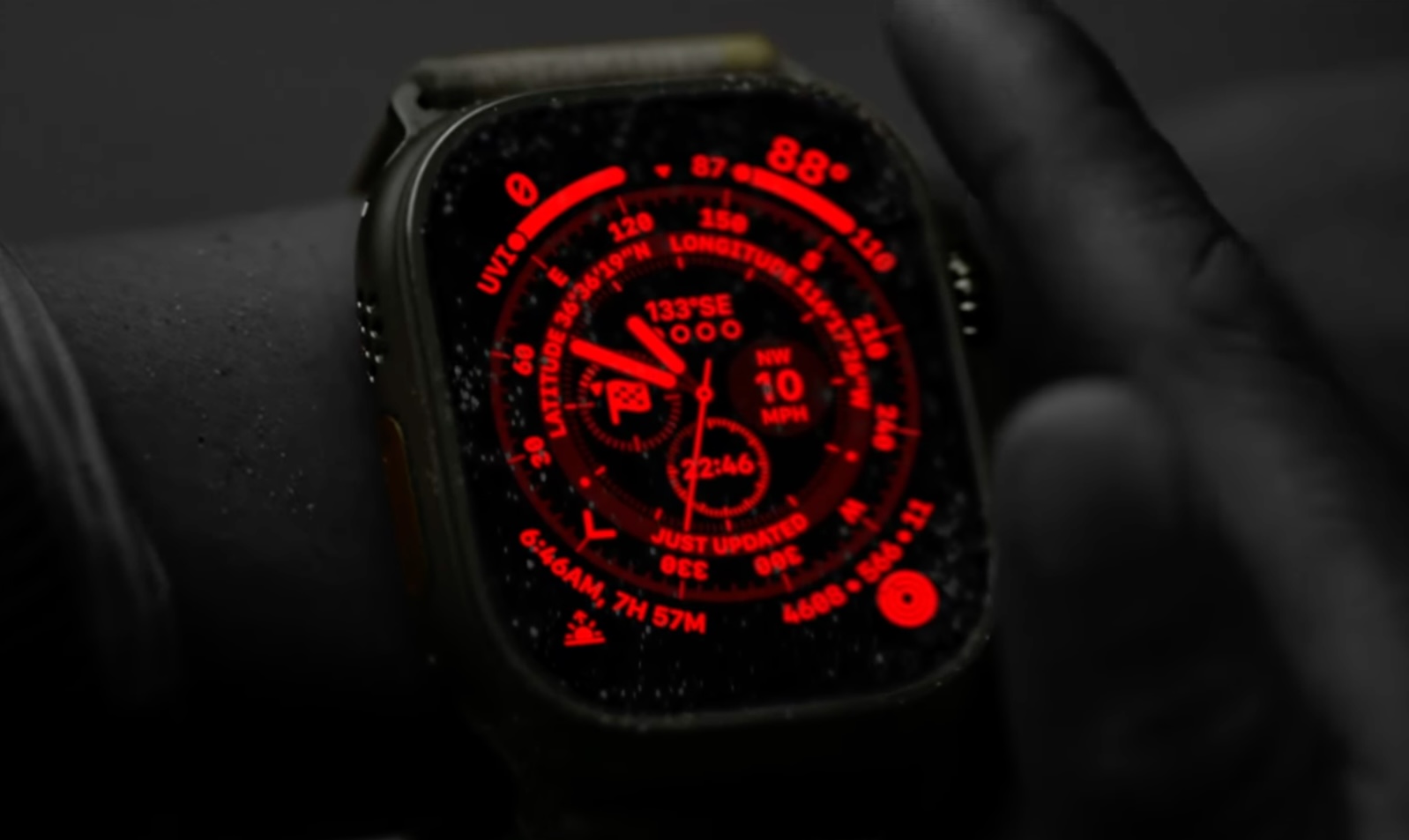 Apple Watch Ultra: How to Activate Night Mode