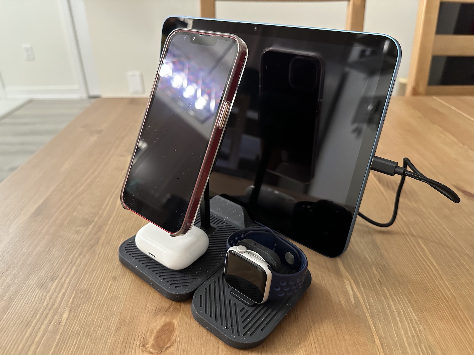 Hands On With the Zens 4 in 1 MagSafe Charging Station for iPhone