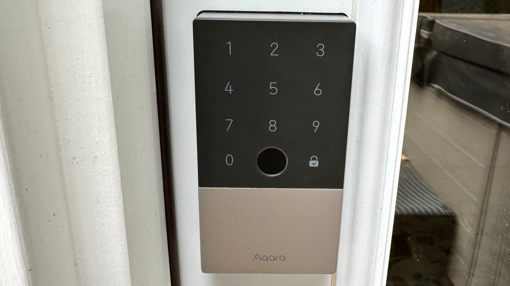 Review: Aqara's U100 Smart Lock Offers Home Key Support, Fingerprint  Unlocking and More, Page 3