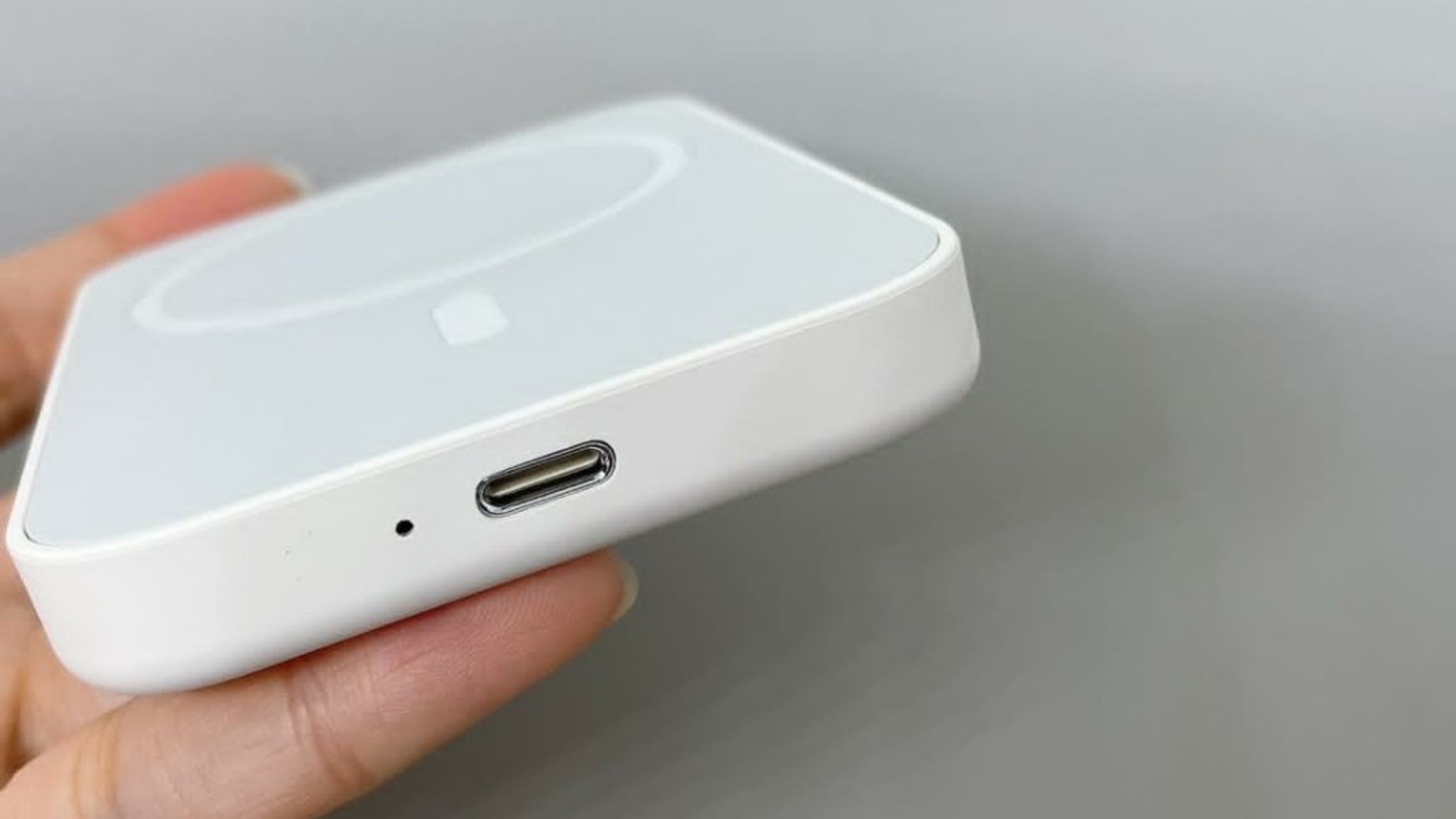 Counterfeiters Preparing for Launch of USB-C MagSafe Battery Pack