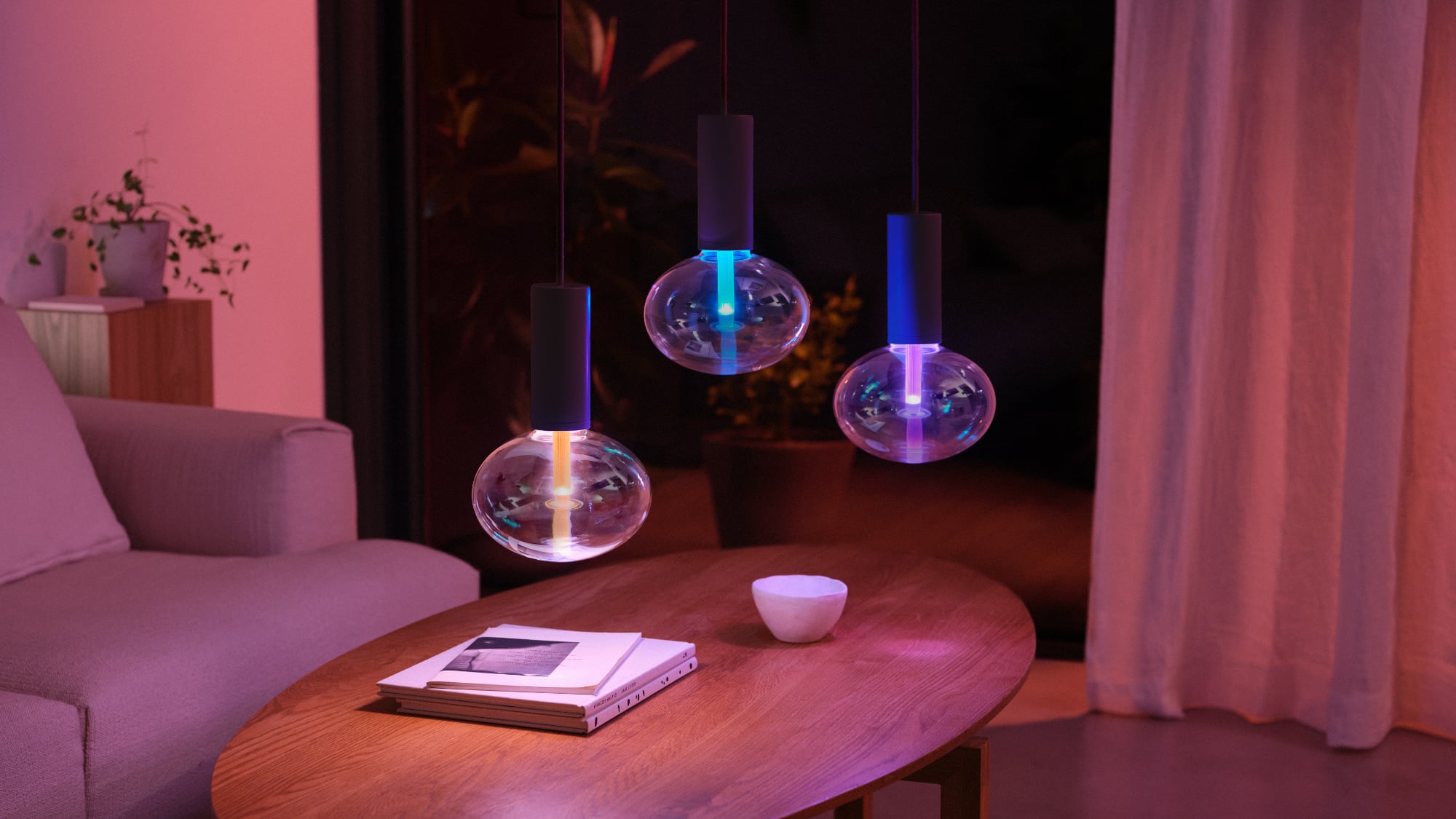 Philips Hue Line Gains New Gradient-Enabled Lights, Updated Filament Bulbs  and More - MacRumors