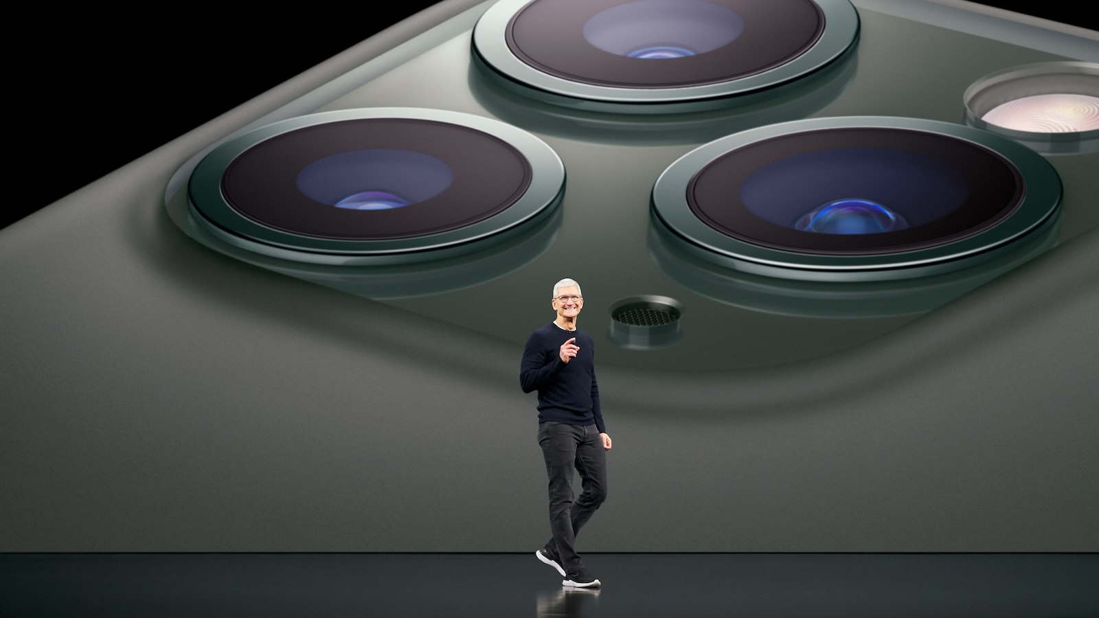 Apple Agrees to Pay 490M to Settle Lawsuit Alleging That Tim Cook