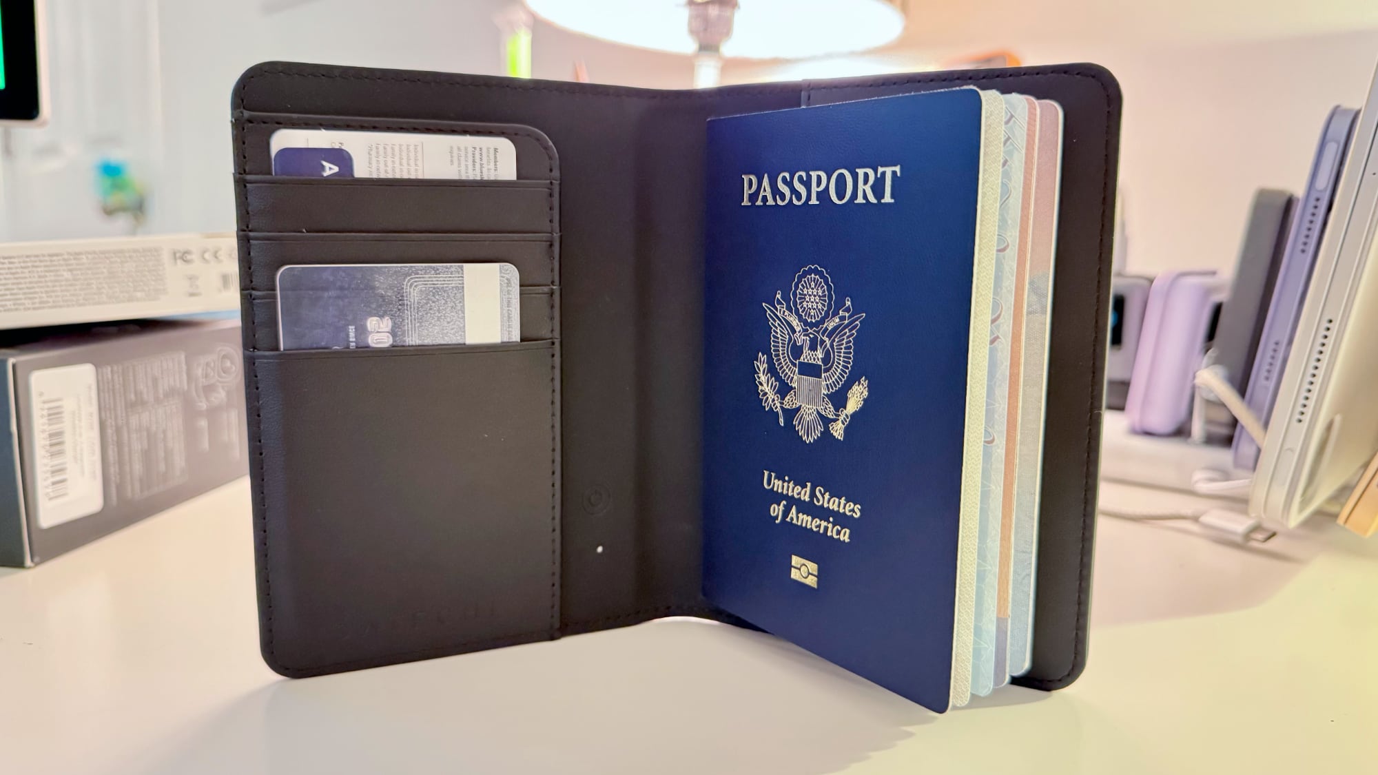 Review: Keep Track of Your Passport With Satechi’s Wallet With Find My Support