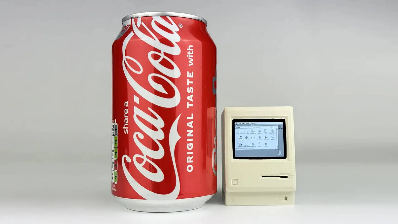 This Tiny Macintosh Replica Actually Works