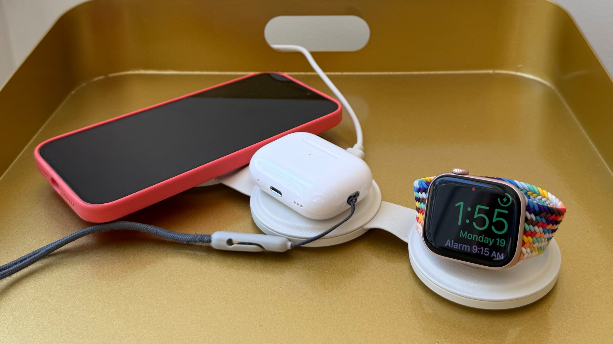 satechi onthego charger in use 2