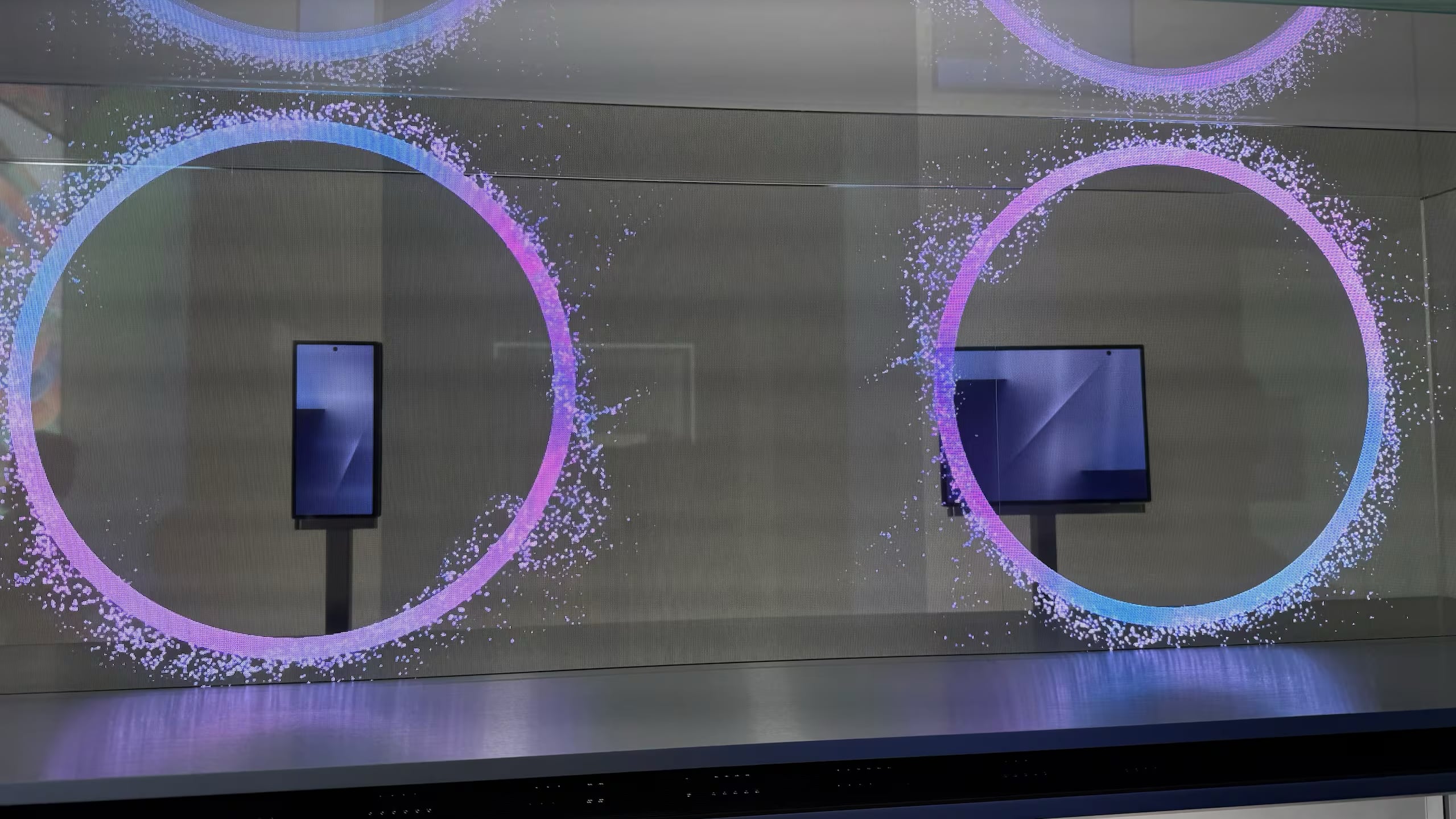 Samsung Shows Off Tri-Fold Smartphone