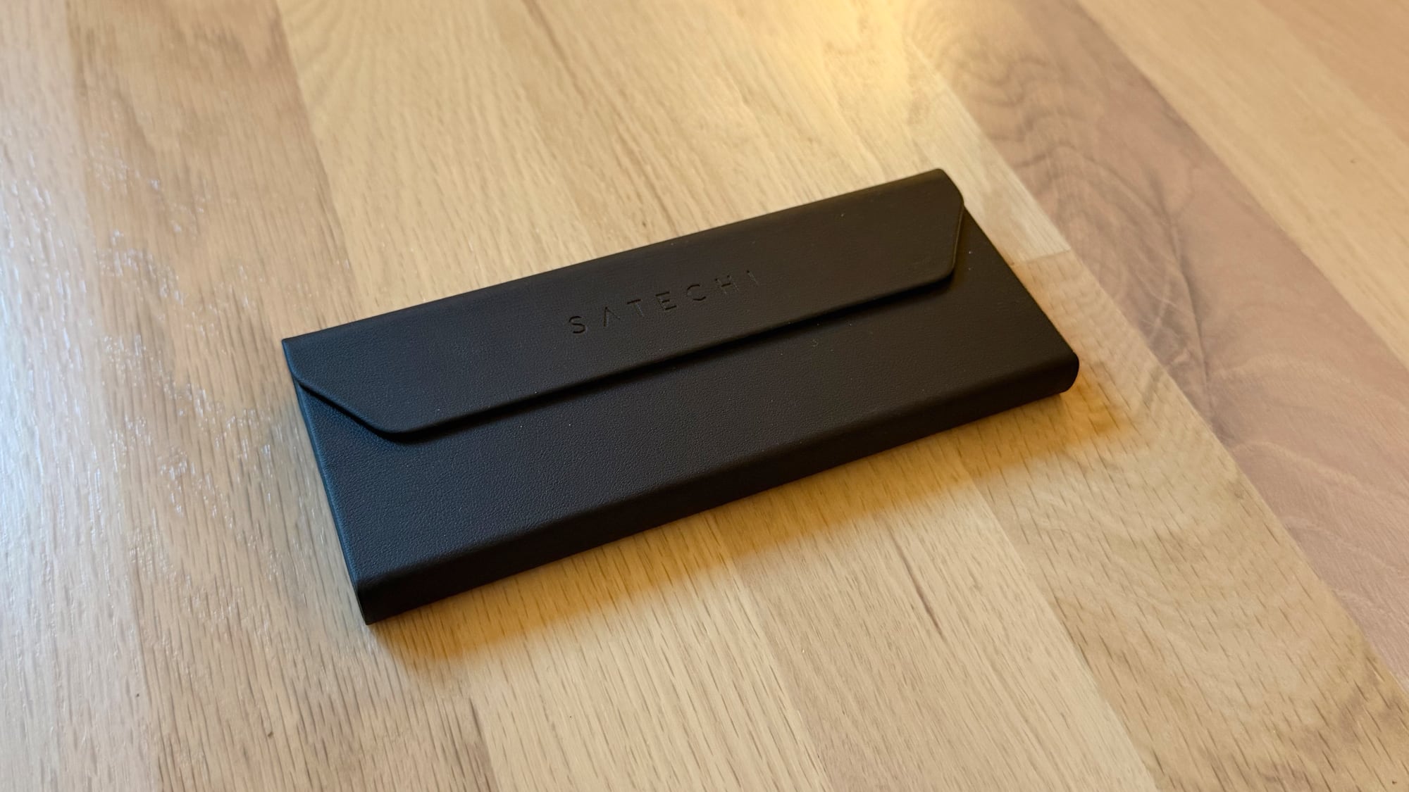 satechi findall glasses case