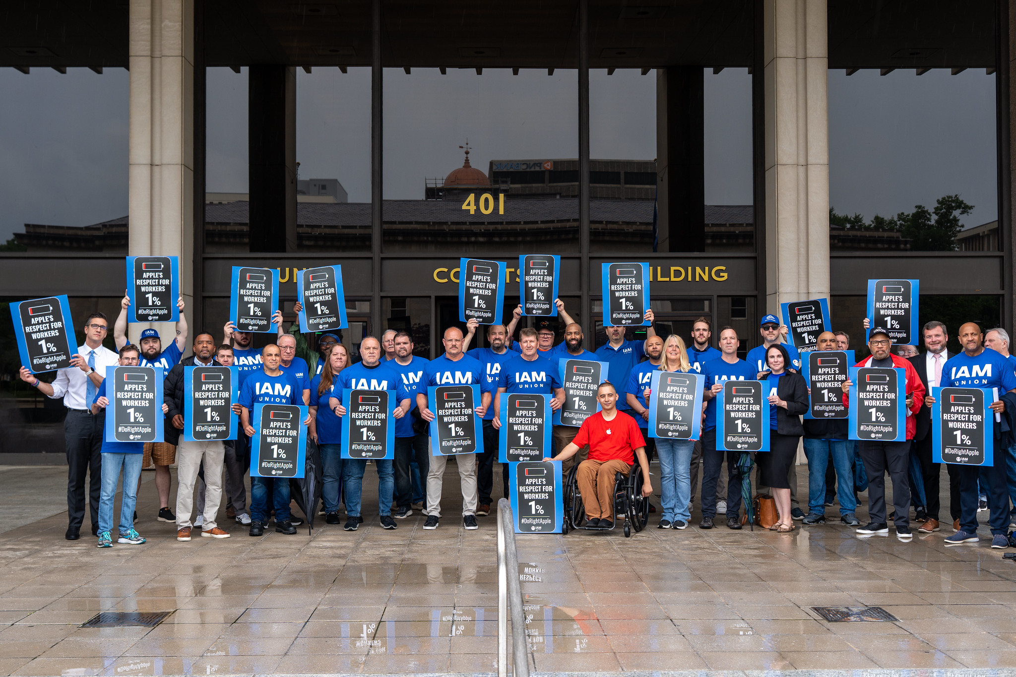 Apple-Towson-Rally.jpg