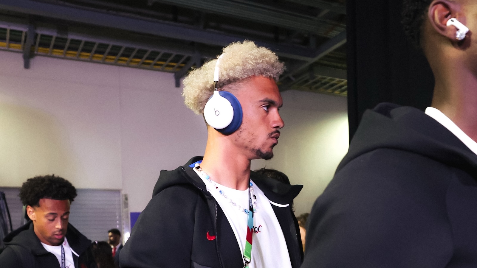 Antonee Robinson Shows Off Unreleased Two-Tone Beats Over-Ear Headphones at the World Cup