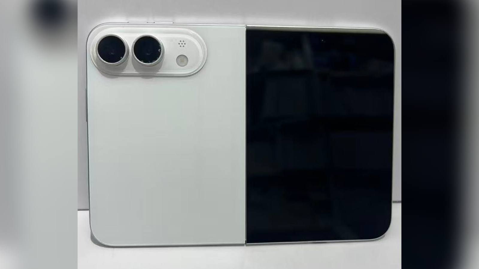 Best Look at Foldable iPhone Design Revealed, May Only Come in White
