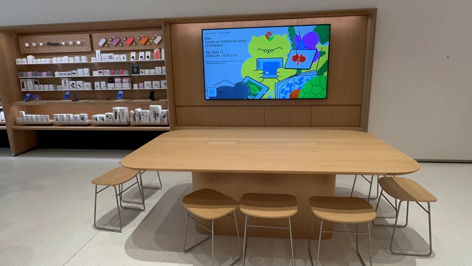 Apple's Newest Store Features Three Design Changes