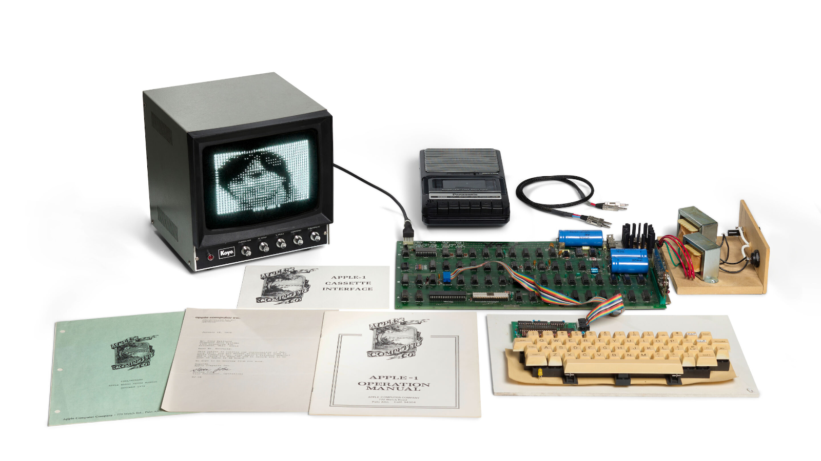 Rare Apple-1 With Steve Jobs Letter Sells for $1.15 Million