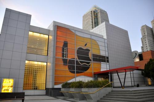 234954 apple yerba buena 2010 500