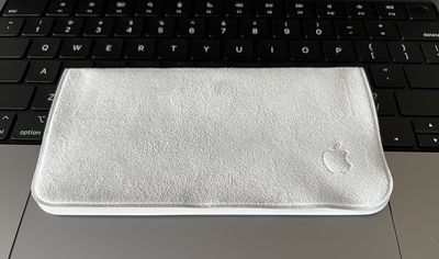 apple polishing cloth photo