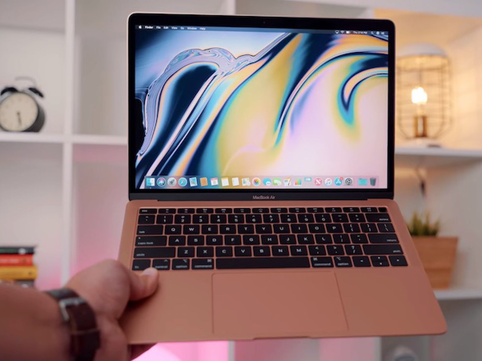 Apple Revises 2018 Macbook Air Display, How To Screen Mirror Iphone Macbook Air 2019
