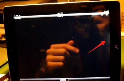 Some Reports of Backlight Bleeding on iPad 2 - MacRumors