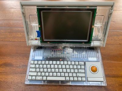 Vintage Prototype Macintosh Portable M5120 Shown Off in New Photos 