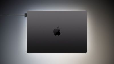 ویژگی MacBook Pro Space Black Topdown
