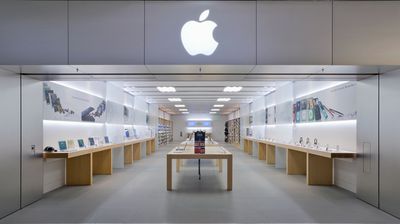 apple store macarthur center