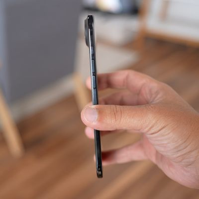 iphone air thickness