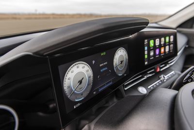 hyundai elantra wireless carplay